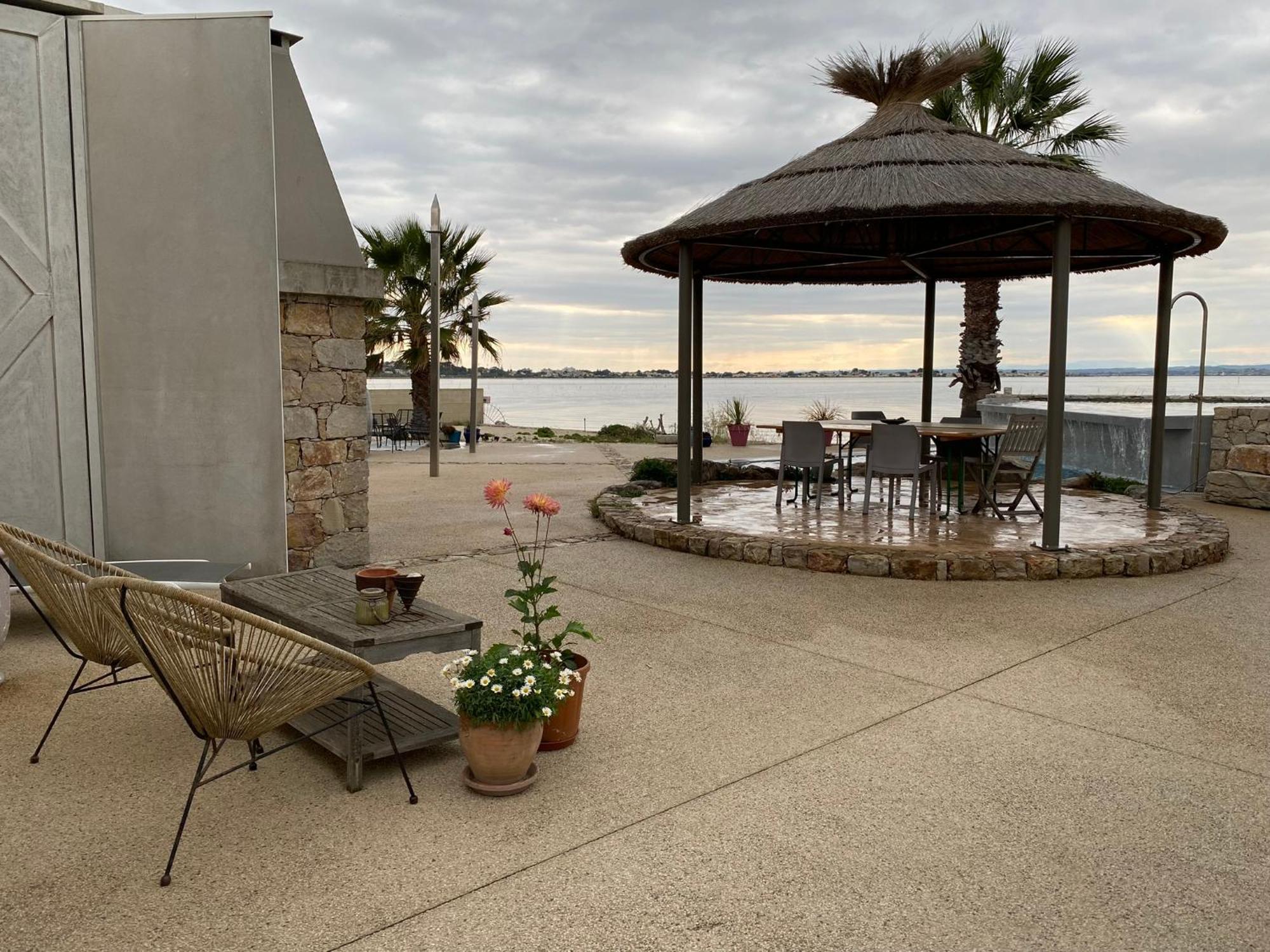 Les Pieds Dans L'Eau Bed & Breakfast Sete Exterior photo